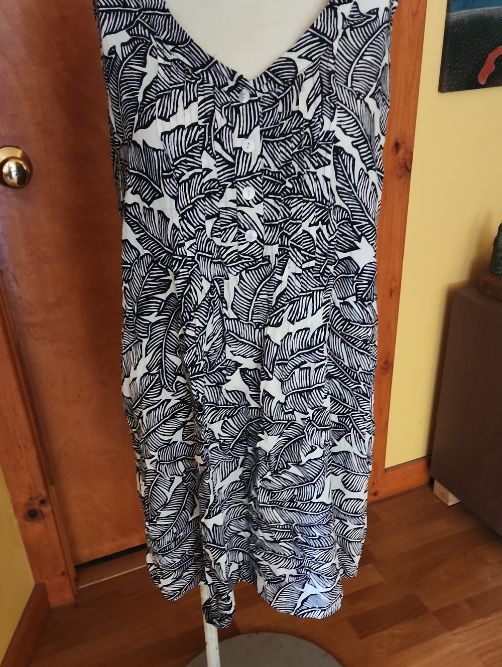 Blueginger Flowy Women's Black & White Leaf-Print Cotton Dress XL